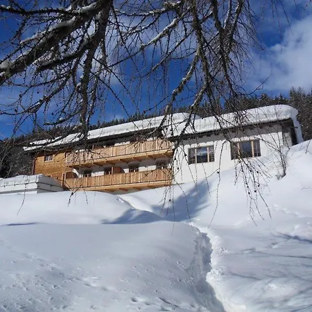Bed and Breakfast Chasa Al Battaporta